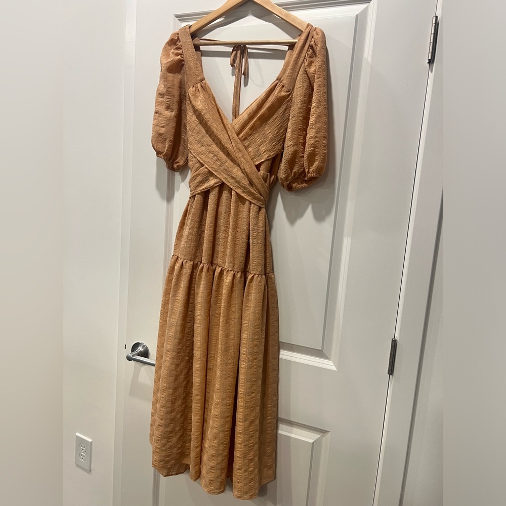 Lulus Sweetheart Peach Puff Sleeve Tiered Midi Dress